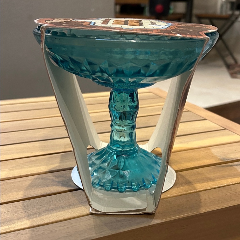 Jeannette Glass Antique Classics compote in original package. - Picture 3 of 5